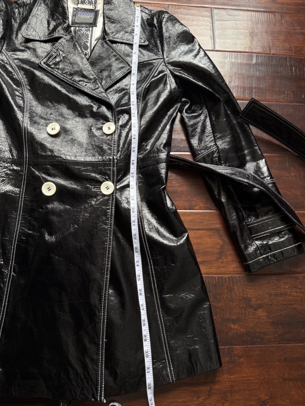 Y2K Black Patent Leather 60s Mod Style Trench Coat - Picture 7 of 11